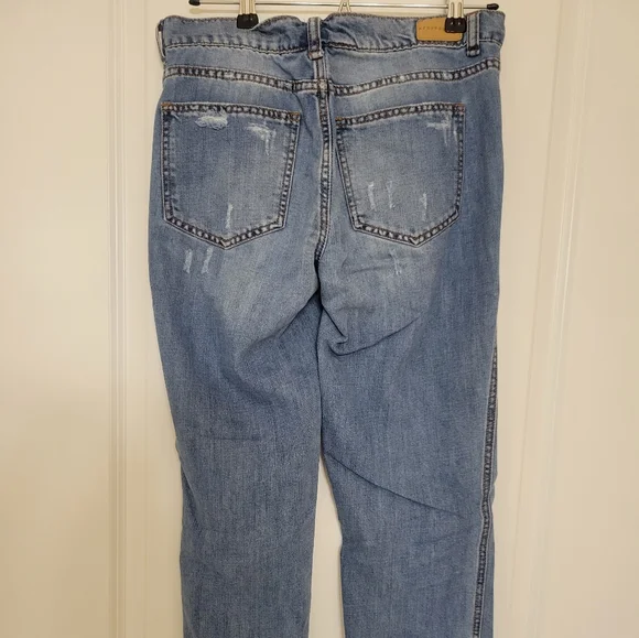 Aeropostale Boyfriend Jeans - Picture 2 of 4